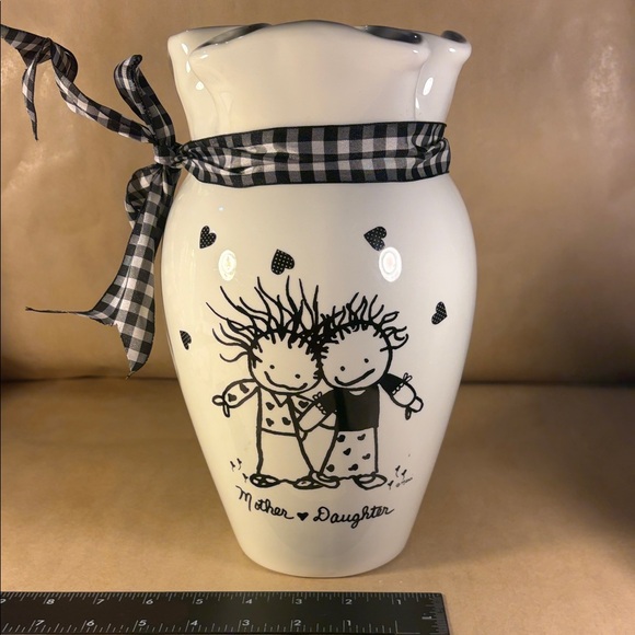 Charming Black and White Ceramic Vase with Ribbon - Picture 1 of 2